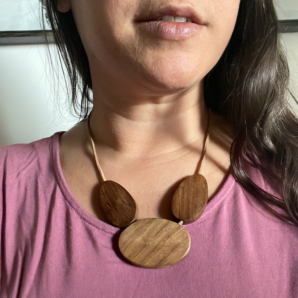 3/$15 🌟 simple wood necklace